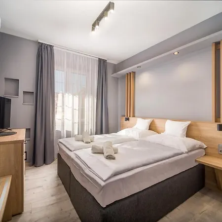 Park Ambrozia Hotel 3*