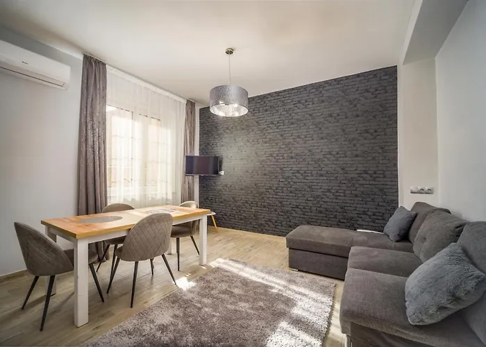 Park Ambrozia Hotel 3*