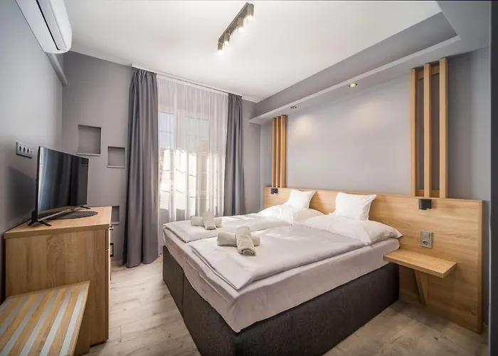 Park Ambrozia Hotel 3*